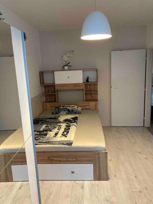 Apartman S Terasou, Bezplatne Parkovanie Apartment Братислава Екстериор снимка